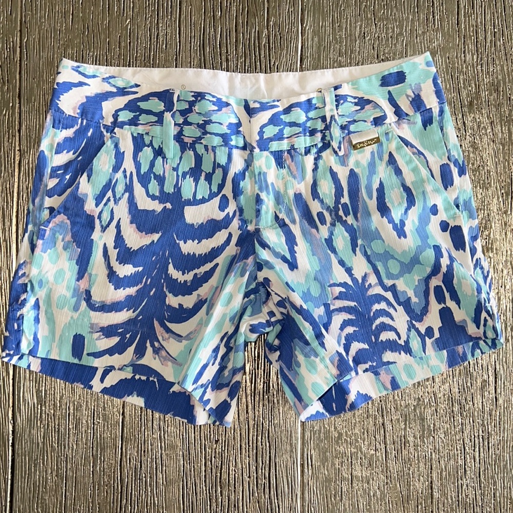Lilly Pulitzer Blue and White Patterned Shorts